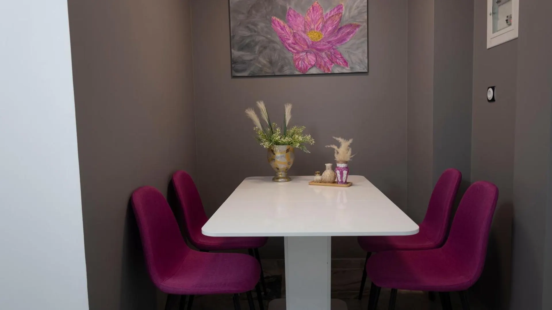 Thessaloniki Luxe Suite, Chrysa'S Private Getaway Appartement