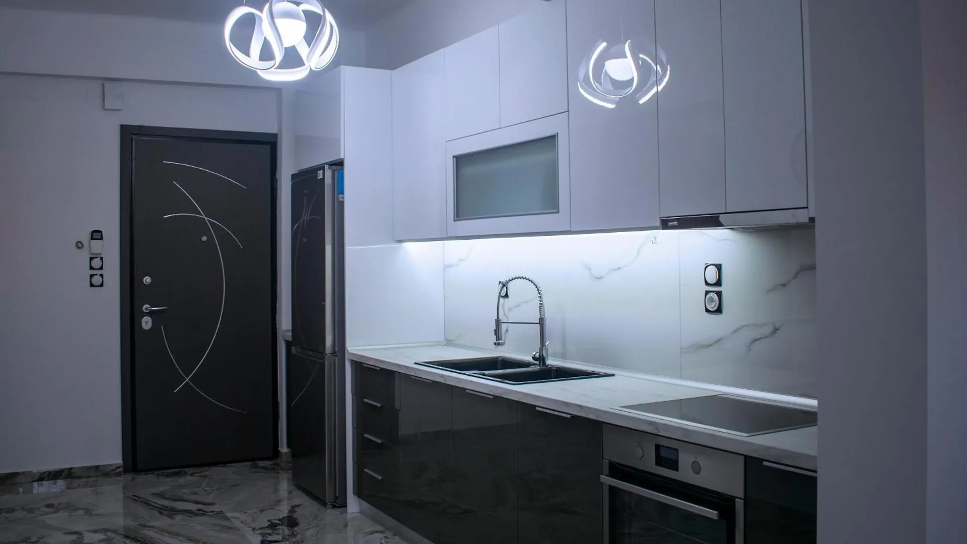 Thessaloniki Luxe Suite, Chrysa'S Private Getaway