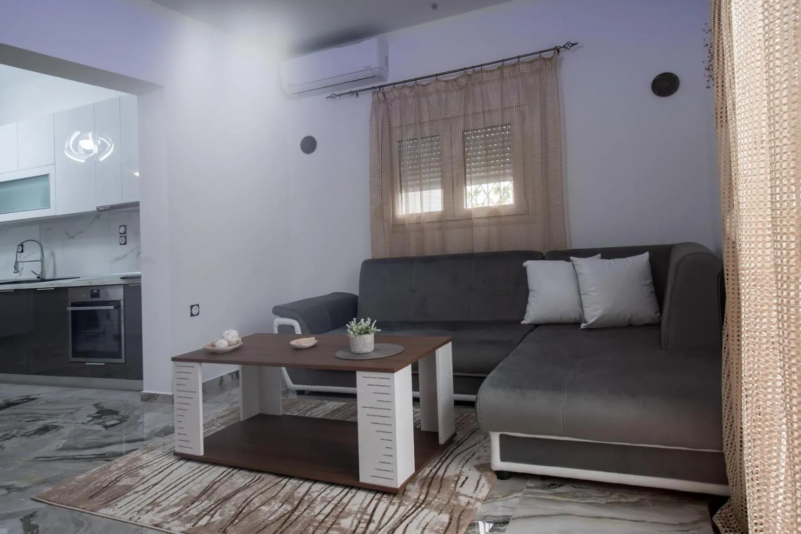 Thessaloniki Luxe Suite, Chrysa'S Private Getaway Appartement